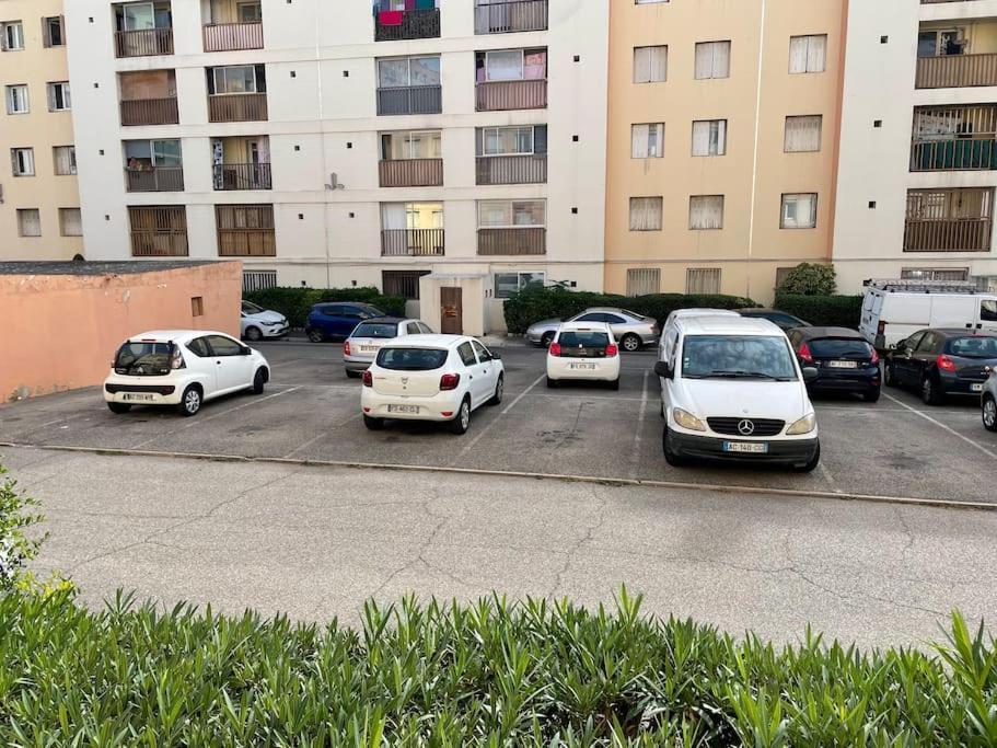 Jolie Charmant T3 Refait A Neuf A Marseilles Exterior foto